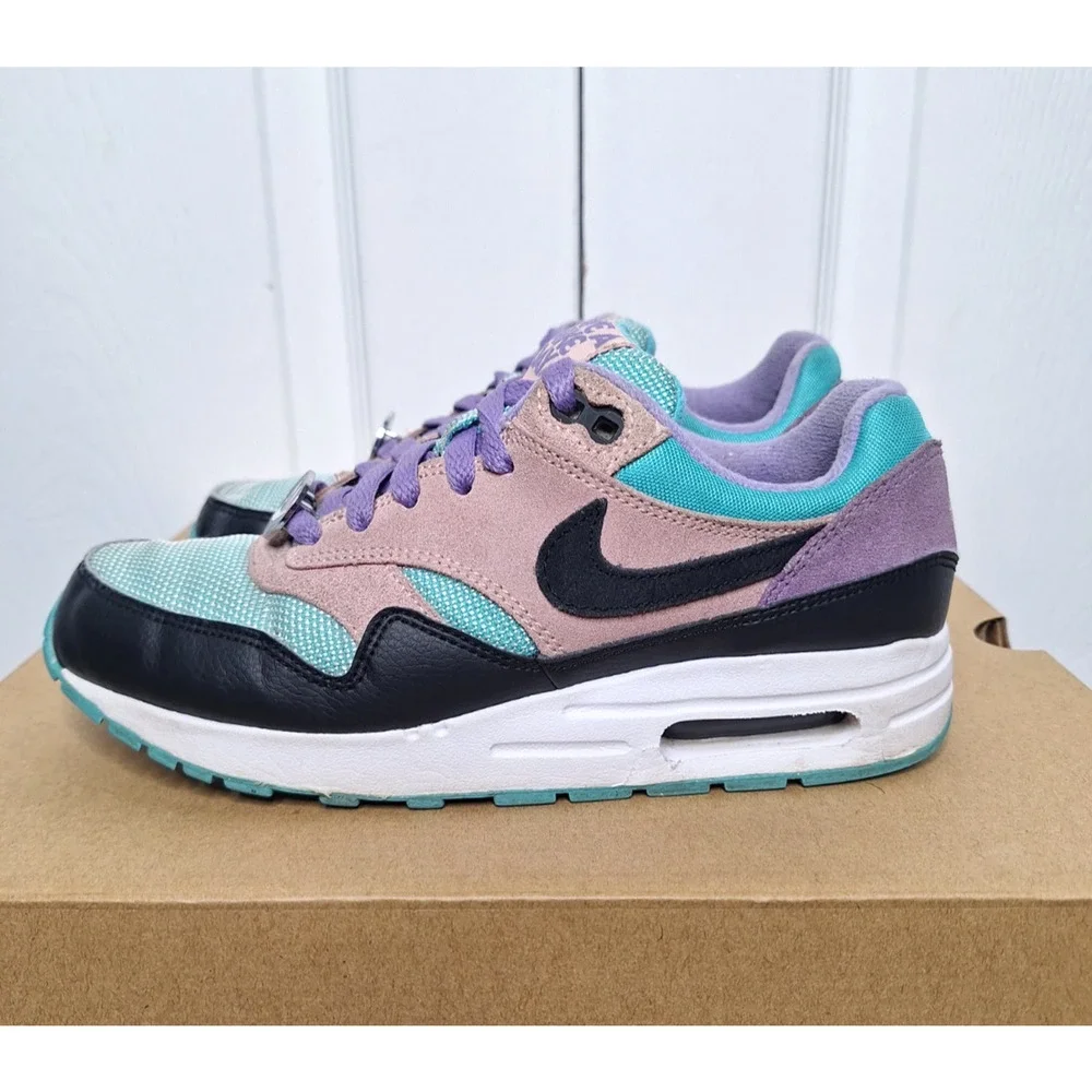 Nike Air Max 1 Have A Nike Day AT813-001 size 5Y sz 6.5 Women's